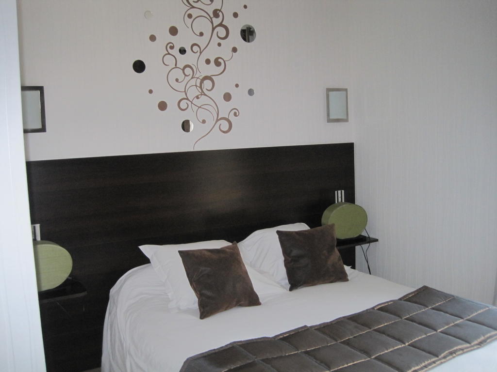 Hotel Restaurant Rive Gauche Bessines-sur-Gartempe 객실 사진