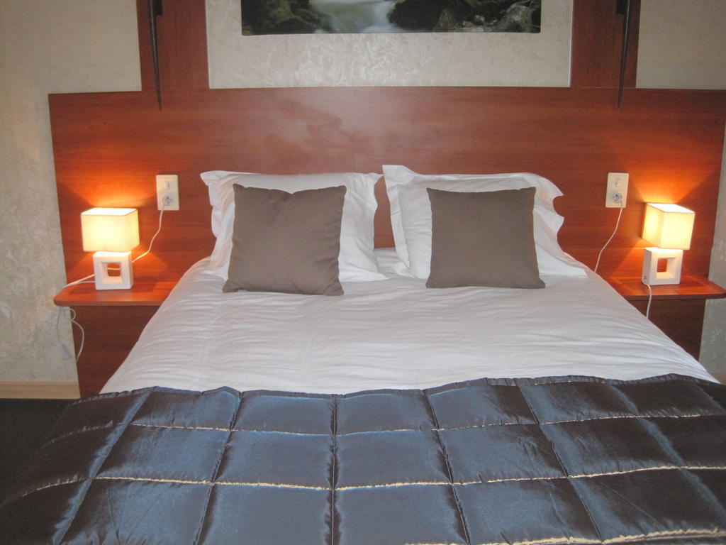 Hotel Restaurant Rive Gauche Bessines-sur-Gartempe 객실 사진